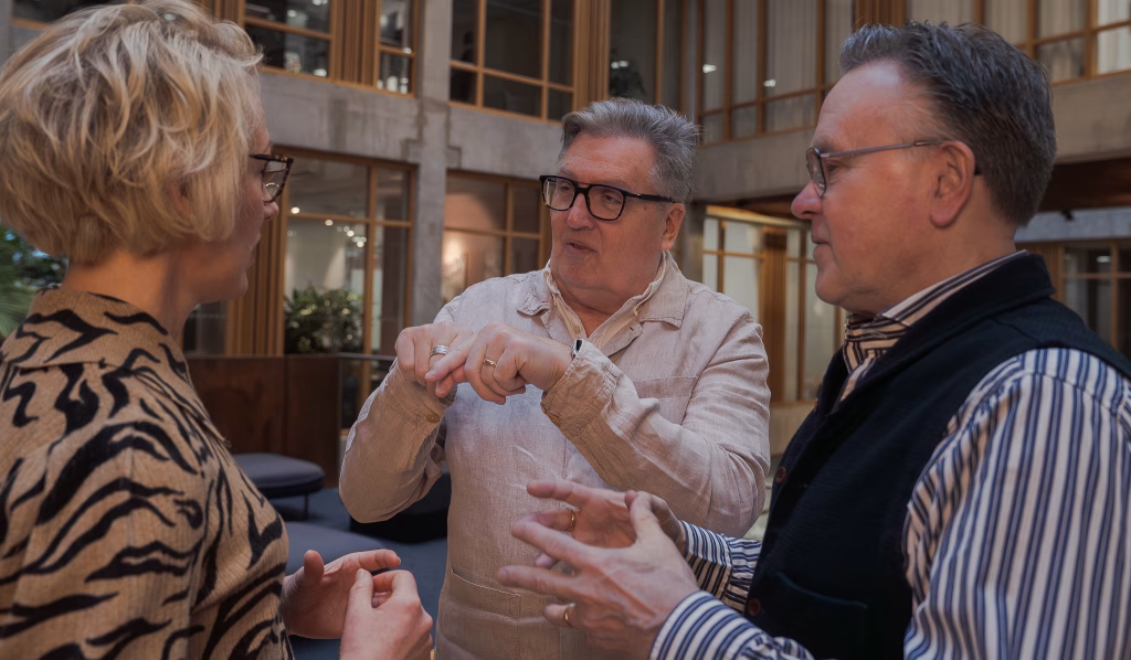 De tre vännerna i samtal